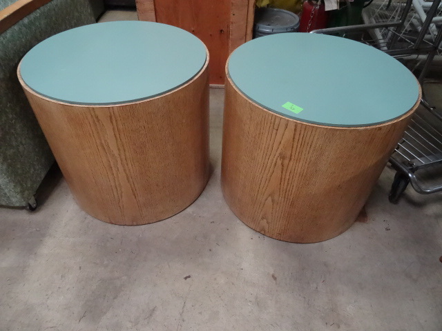 2 round wood end tables