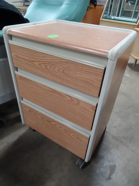 3 drawer cabinet on wheels