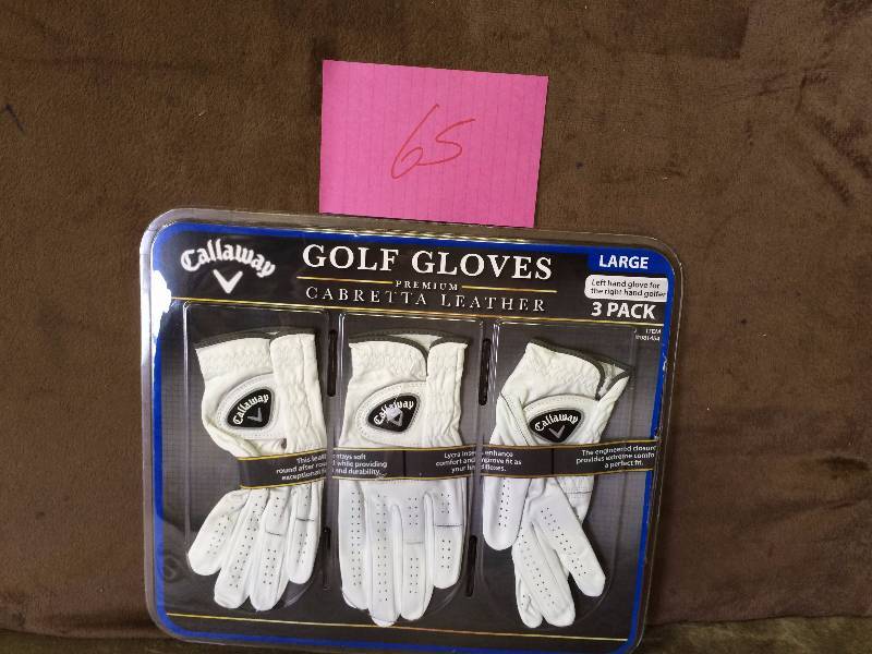 lot 65 image: Golf Gloves