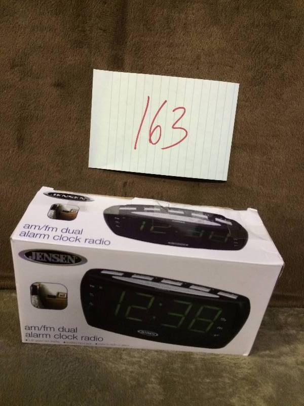 lot 163 image: Jensen Alarm Clock radio