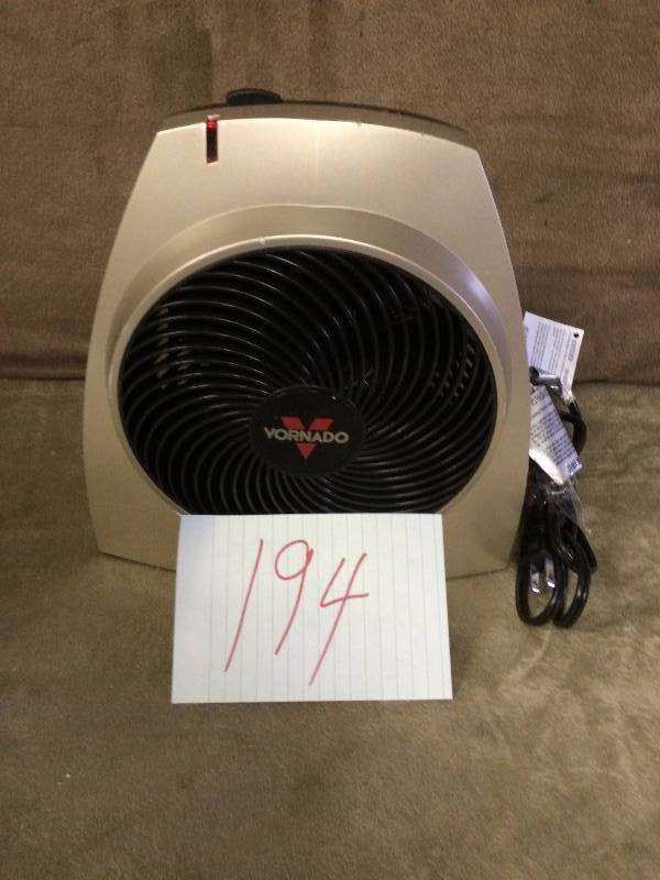lot 194 image: Vornado Heater small tested works