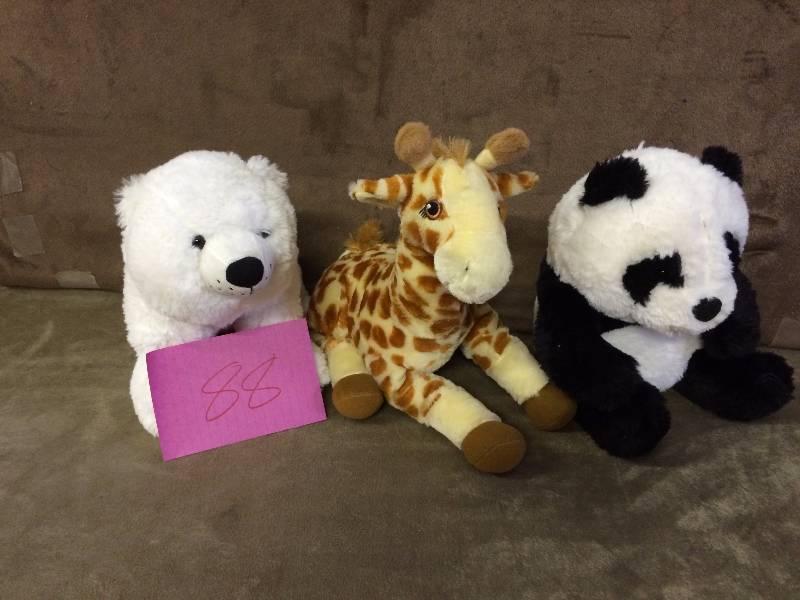 lot 88 image: Lot of Stuffed Animals