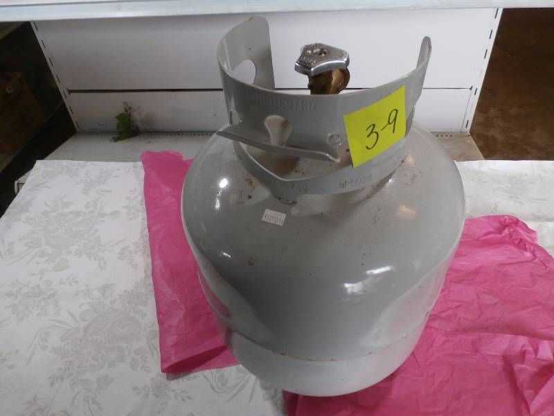 20 lb propane tank.