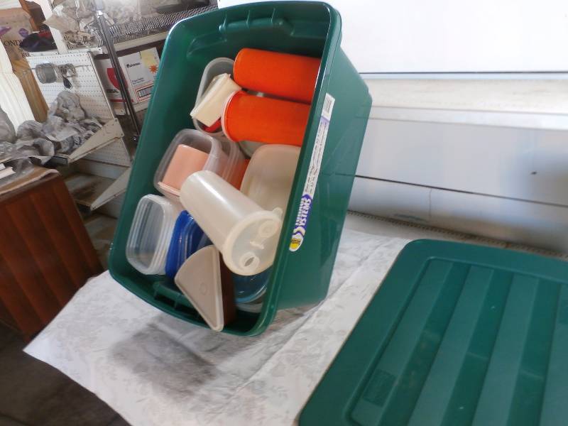 tupperware in a tote