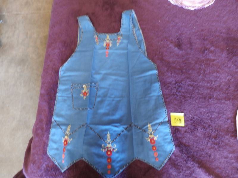 apron