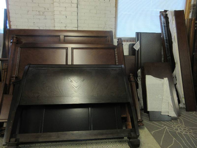 Crafters Lot of Bassett Furniture Bed Pieces Headboards, Footboards, Rails, Posts