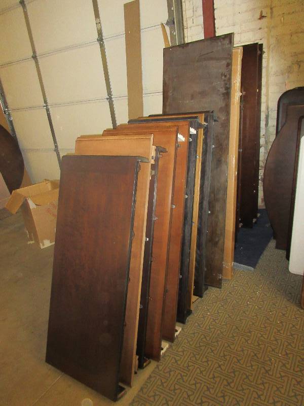 How Crafty are you  Lot of 16 Bassett Dining Table Leaves