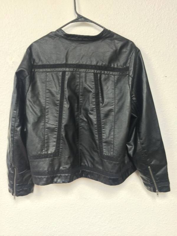 lot 10 image: LeatherMesh Jacket