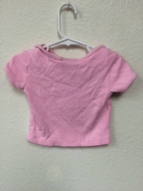 lot 20 image: Minnesota Twin T-Shirt