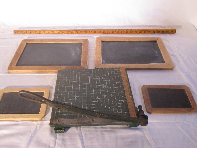 lot 24 image: Vintage school lot