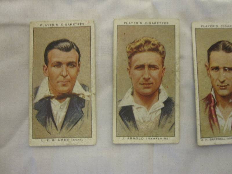 lot 34 image: 70 Vintage Players Cigarettes 1934 Cricketers