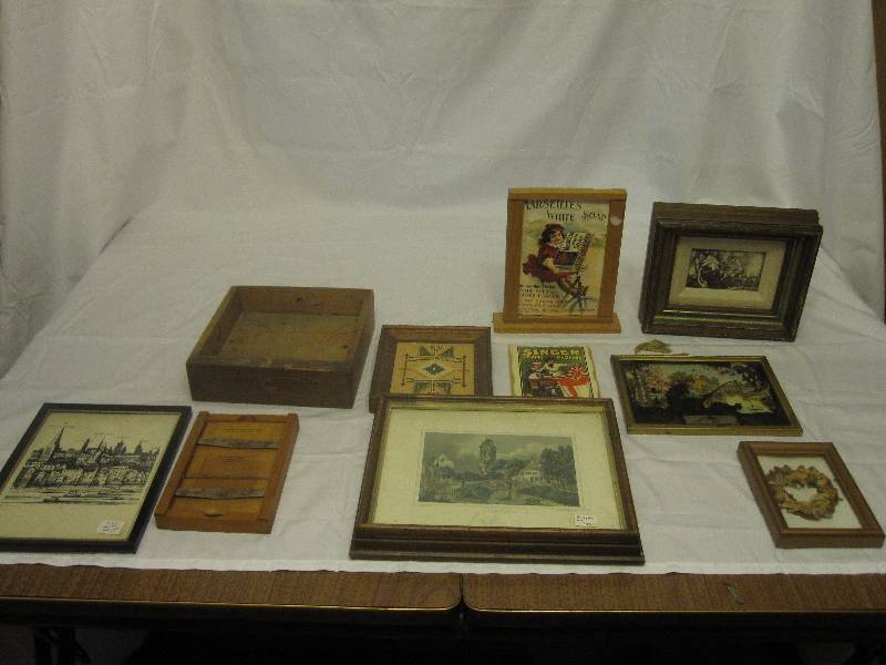 lot 70 image: Vintage picture and advertising lot