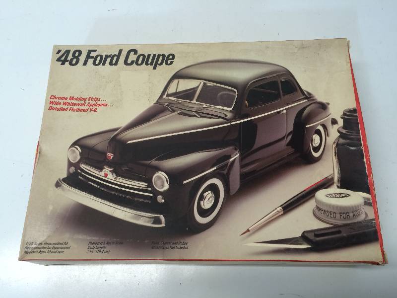 lot 5 image: 48 Ford Coupe