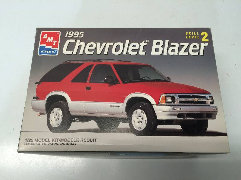 lot 29 image: 1995 Chevrolet Blazer