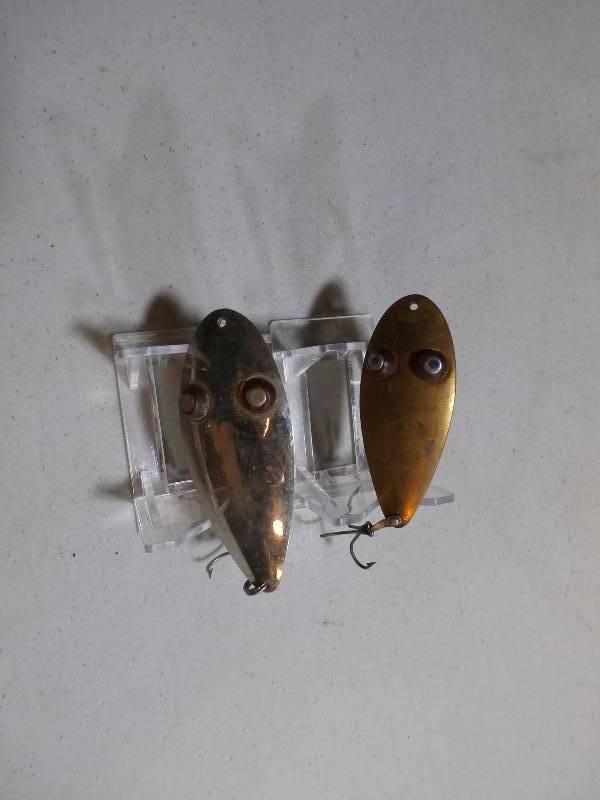 lot 8 image: 2 Paul Bunyan Spoons