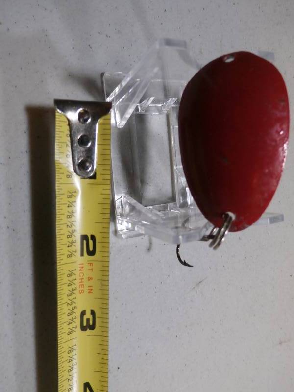 lot 15 image: Red Spoon