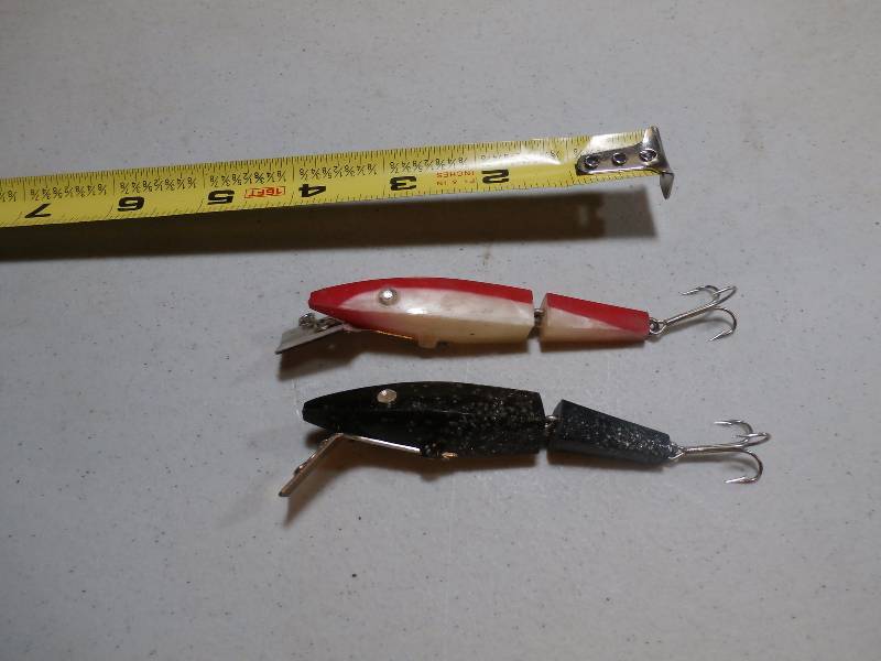 lot 30 image: 2 unknown lures