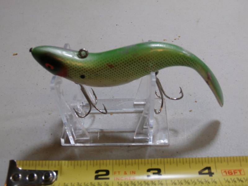 lot 88 image: HEDDON Cousin lure
