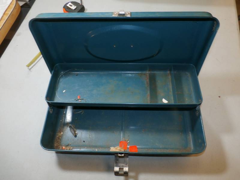 lot 119 image: Tackle Box
