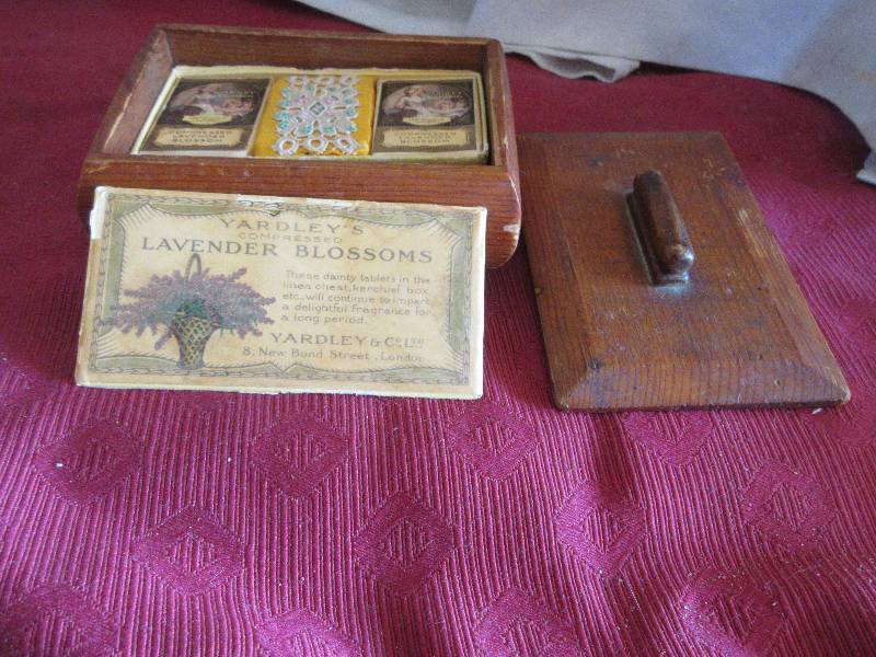 ANTIQUE BOX AND LAVENDER BLOSSOMS
