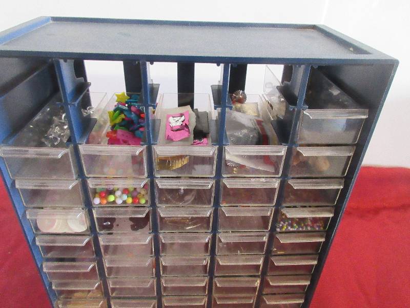 CRAFTING BEADS