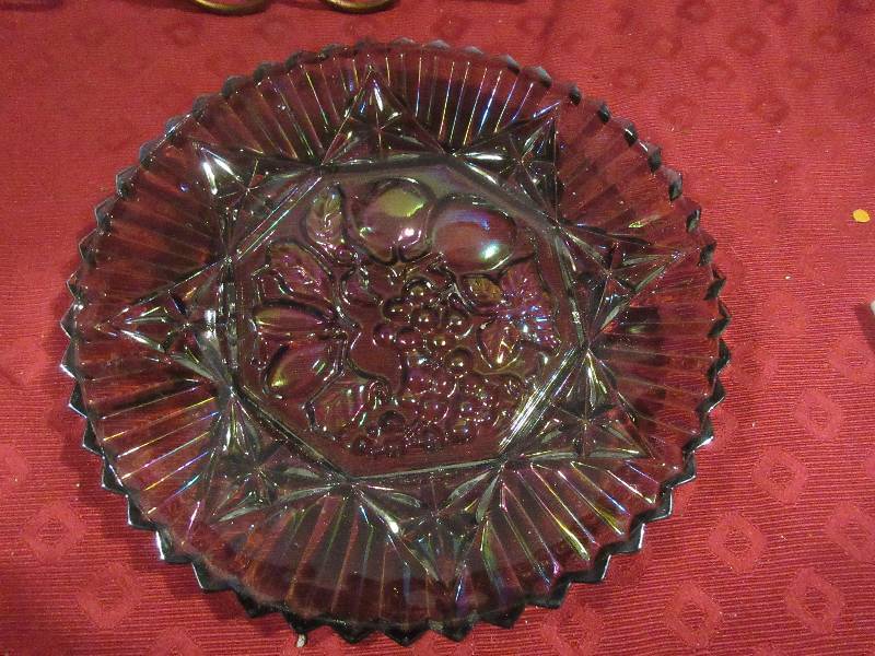 CARNIVAL GLASS PLATE