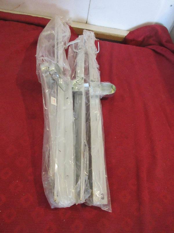 2 PAIR HEAVY DUTY POLE BRACKETS