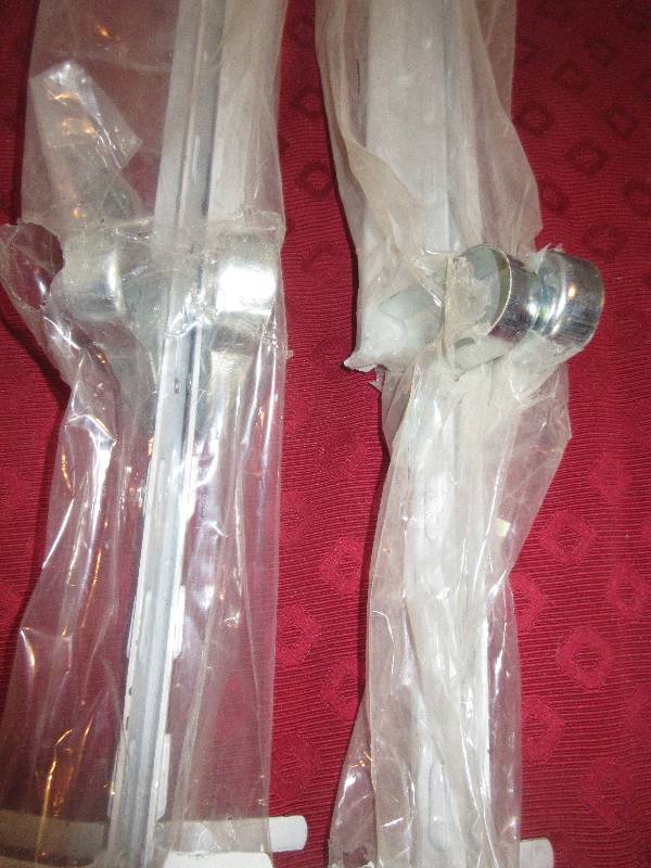 2 PAIR HEAVY DUTY POLE BRACKETS