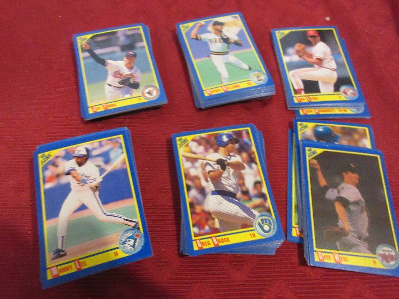 BASEBALL CARDS