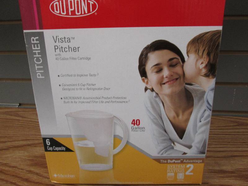 DuPont Vista filtering pitcher Reta...