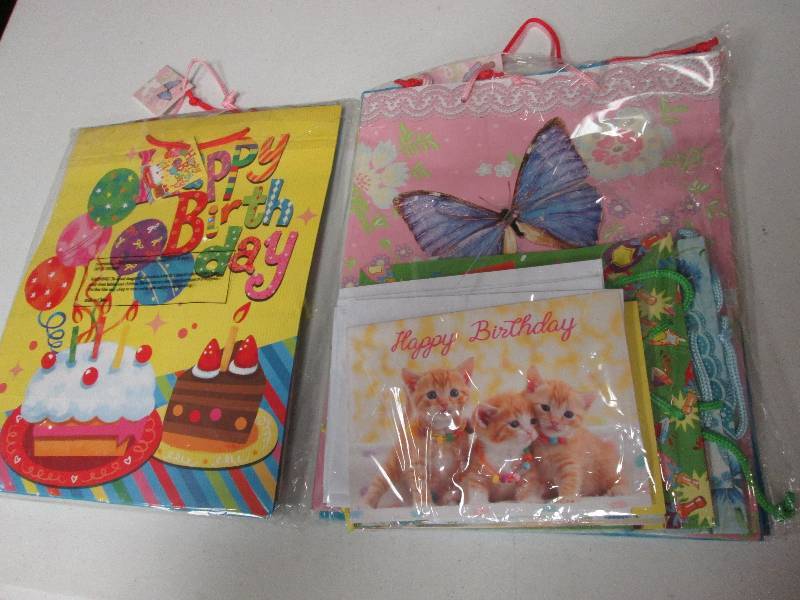 Lot of 2  8 pc birthday card bag t...