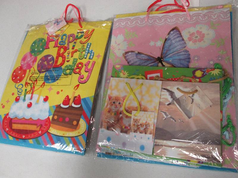 Lot of 2  8 pc birthday card bag t...