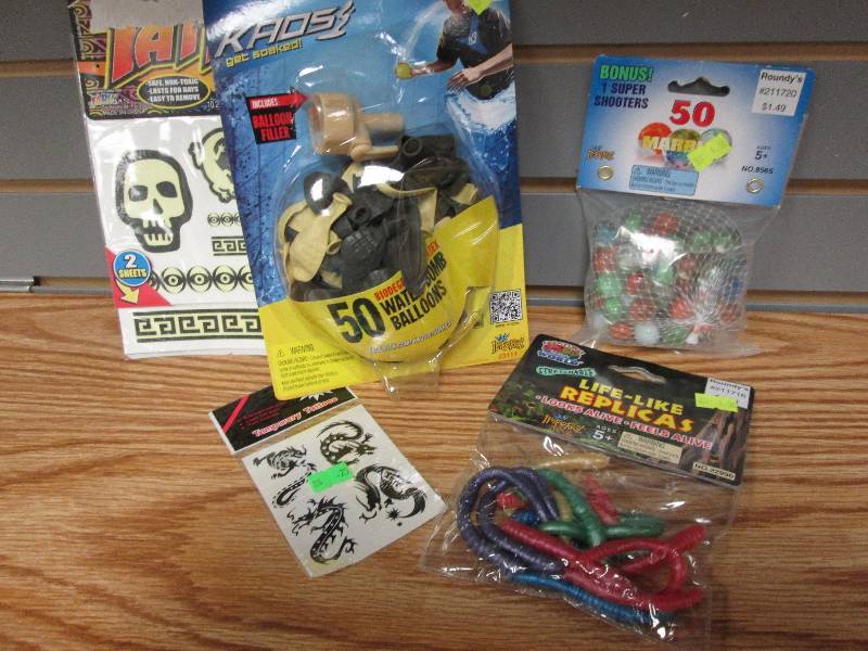 Mixed lot water balloons, temporar...