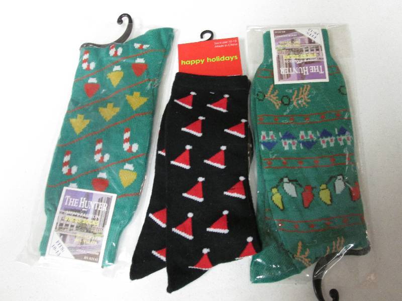 Lot of 3 mens dress Christmas sock...