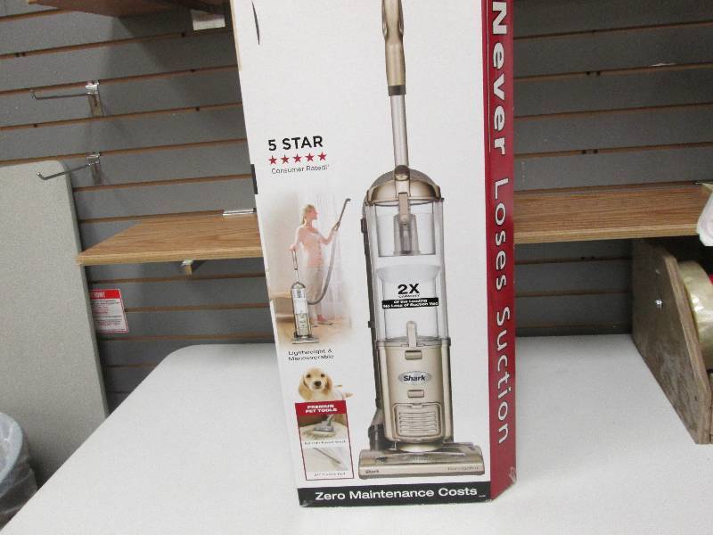 Shark Navigator Deluxe with premium...