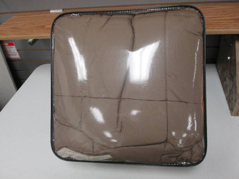 King sized reversible comforter Ret...
