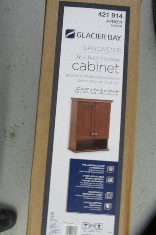 lot 61 image: Lancaster 22 inch bath storage cabi...