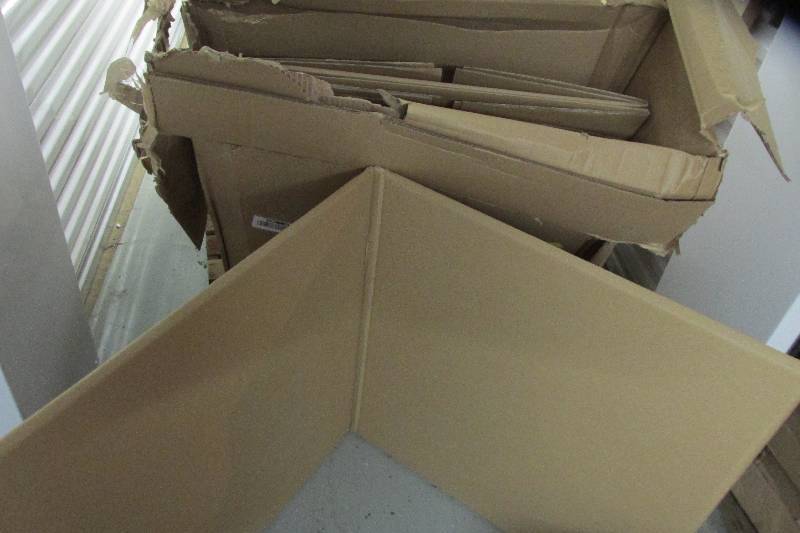 lot 77 image: Box of large packing or shipping bo...