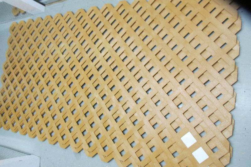 lot 108 image: Lot of 5 sheets, 4 x 8 feet plastic...