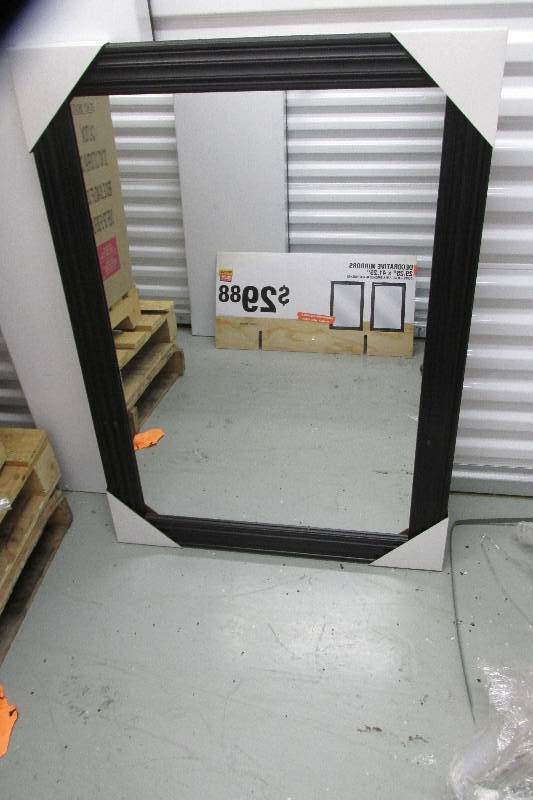 lot 87 image: Decorative framed mirror, 29.25 x 4...