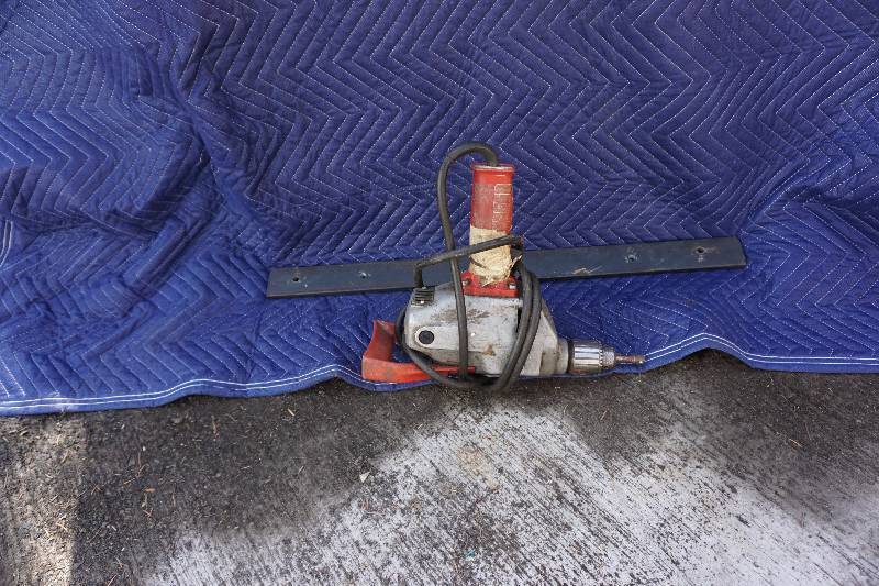 lot 29 image: Milwaukee Heavy Duty 12 Electric Drill Driver