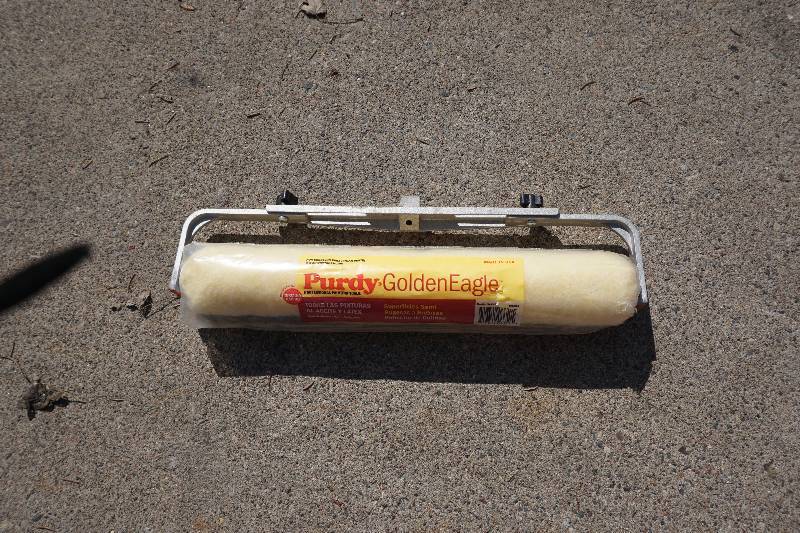 lot 52 image: Purdy Golden Eagle Paint Roller With Metal Pole Frame Attachment