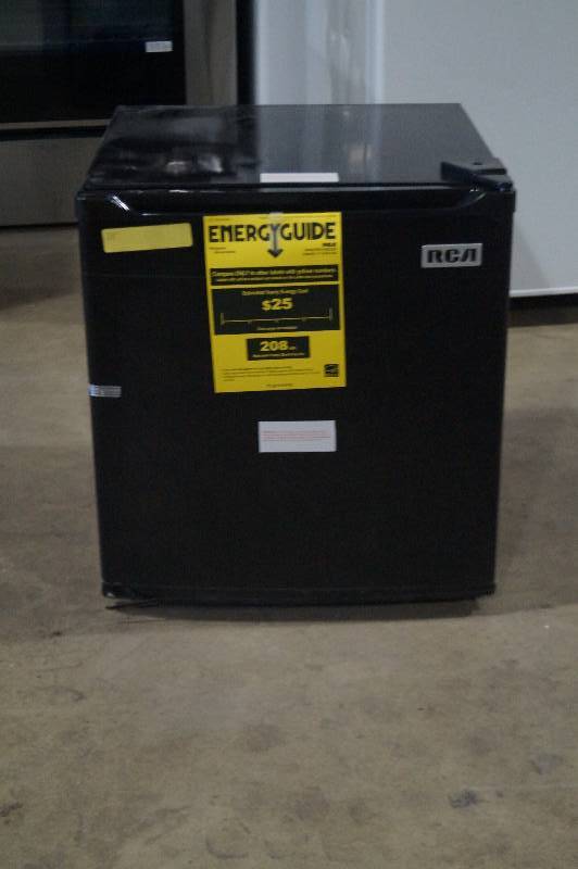 lot 25 image: RCA Refrigerator