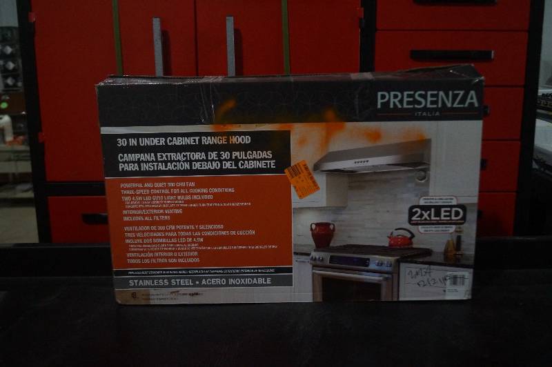lot 32 image: Presenza Under Cabinet Range Hood in Stainless Steel