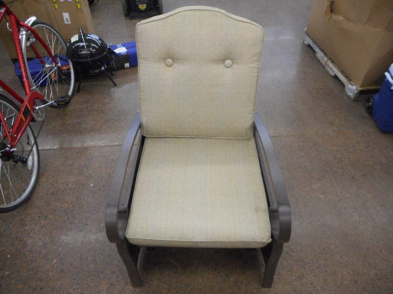 MAINSTAYS OUTDOOR LAWN CHAIR