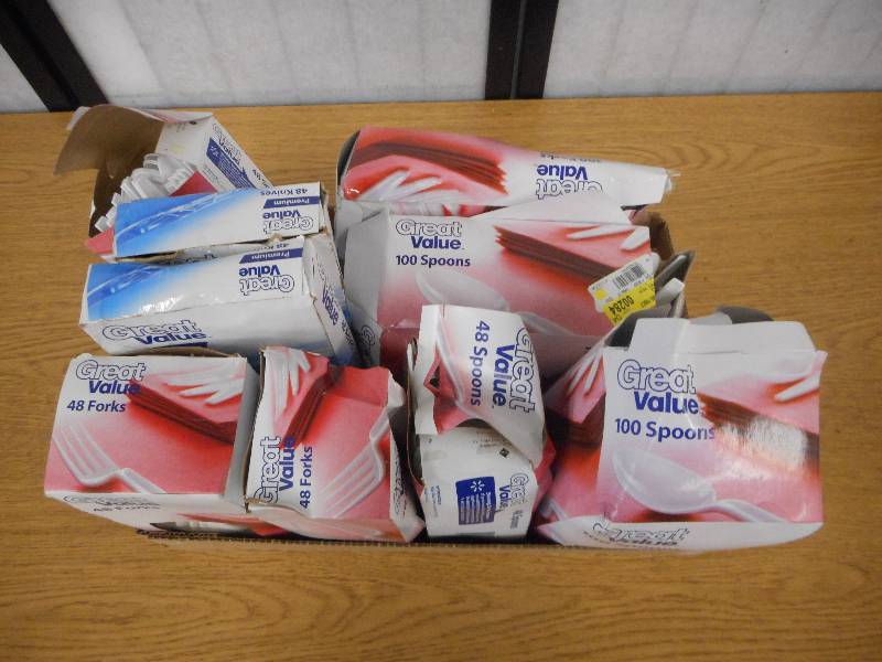 MASSIVE LOT OF PLASTIC FORKS, SPOONS, AND KNIVES.