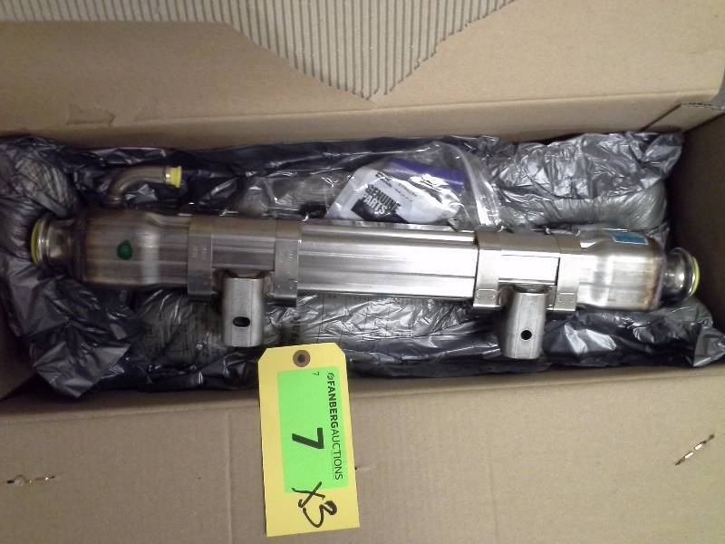 lot 7 image: COOLER EXHAUST GAS GILLIG ISB-230 CUMMINS 7100-7102