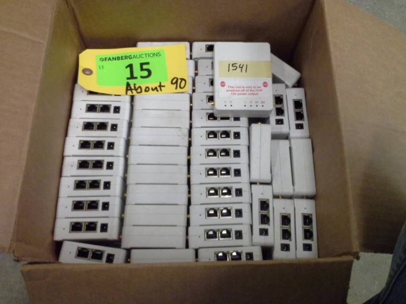 lot 15 image: COMPEX ACCESS POINT W BRACKET AND PWR CORD (WPE72NX)