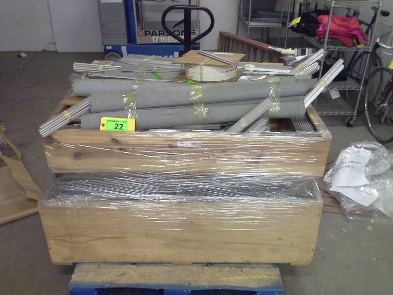 lot 22 image: BOOT HIP KIT ARTIC BELLOWS BOLTED STYLE 3100S NEW FLYER 069575