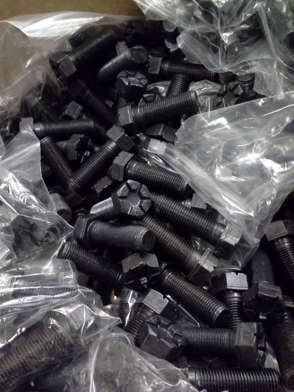 lot 38 image: BOLT TRANSMISSION SCUFF PLATE-RETAINING  9412014    916-18 x 1-34  GR-8